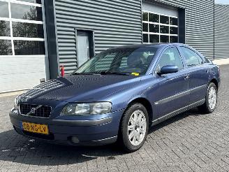Unfallwagen Volvo S-60 2.4 20V 140 Sedan 4Dr Benzine 2.435cc 103kW (140pk) 2003/9
