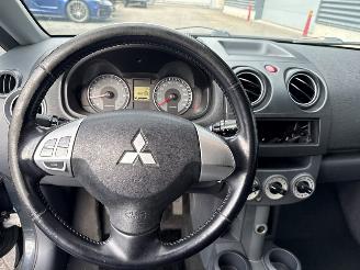 Mitsubishi Colt 1.1 12V Hatchback  Benzine 1.124cc 55kW (75pk) FWD picture 13