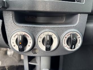 Mitsubishi Colt 1.1 12V Hatchback  Benzine 1.124cc 55kW (75pk) FWD picture 18