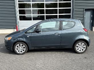 Mitsubishi Colt 1.1 12V Hatchback  Benzine 1.124cc 55kW (75pk) FWD picture 2