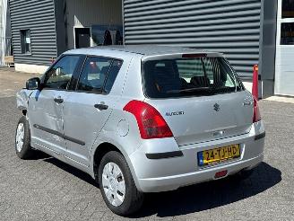 Suzuki Swift 1.3 VVT 16V Hatchback  Benzine 1.328cc 68kW (92pk) FWD picture 3