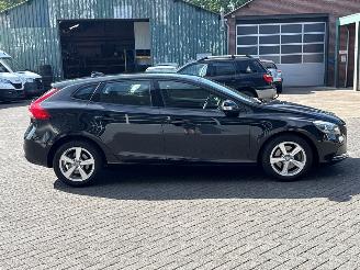 Volvo V-40 1.6 D2 Hatchback 4Dr Diesel 1.560cc 84kW (114pk) FWD picture 6