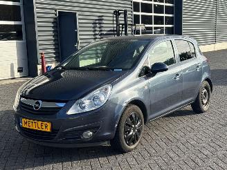 uszkodzony samochody osobowe Opel Corsa 1.2 16V Hatchback  Benzine 1.229cc 59kW (80pk) FWD 2008/8