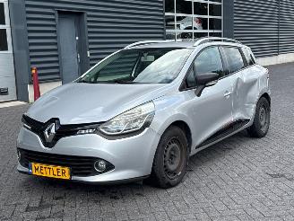 skadebil auto Renault Clio 0.9 Energy TCE 12V Combi/o 4Dr Benzine 898cc 66kW (90pk) 2013/12