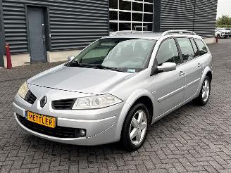Avarii autoturisme Renault Mégane 2.0 16V Combi/o 4Dr Benzine 1.998cc 99kW (135pk) FWD 2007/8