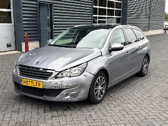 Avarii autoturisme Peugeot 308 1.2 12V e-THP PureTech 130 Combi/o 4Dr Benzine 1.199cc 96kW (131pk) FWD 2016/2