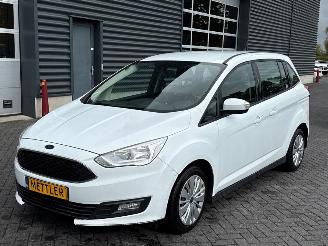 Unfallwagen Ford Grand C-Max 1.5 TDCi 95 16V MPV  Diesel 1.499cc 70kW (95pk) FWD 2017/8