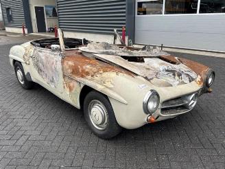 disassembly passenger cars Mercedes SL SL (121), Cabrio, 1955 / 1963 190 SL 1960/10