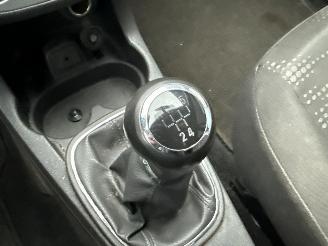 Opel Corsa 1.2 16V Hatchback  Benzine 1.229cc 63kW (86pk) FWD picture 17