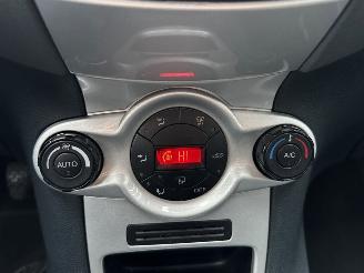 Ford Focus 1.4 16V Hatchback  Benzine 1.388cc 71kW (97pk) FWD picture 15