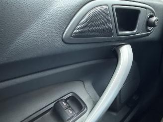 Ford Focus 1.4 16V Hatchback  Benzine 1.388cc 71kW (97pk) FWD picture 19