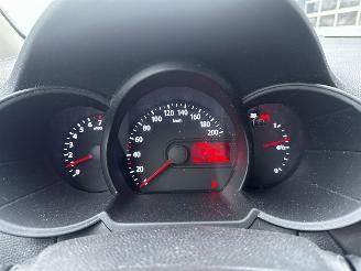 Kia Picanto 1.2 16V Hatchback  Benzine 1.248cc 63kW (86pk) FWD picture 12