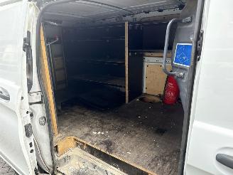 Mercedes Vito 2.0 119 CDI 16V Bestel  Diesel 1.950cc 140kW (190pk) RWD picture 10