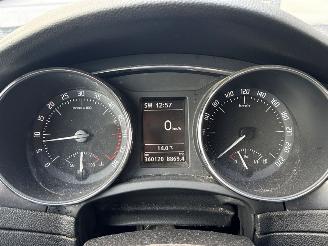 Skoda Superb 1.6 TDI Combi/o  Diesel 1.598cc 77kW (105pk) FWD picture 14