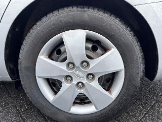 Kia Cee d 1.4 16V Combi/o  Benzine 1.396cc 80kW (109pk) FWD picture 22