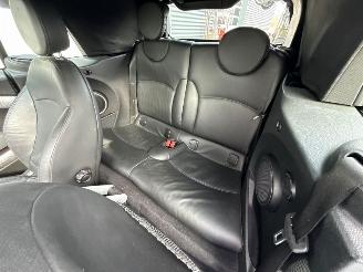 Mini Cooper S 1.6 16V Cooper S Cabrio  Benzine 1.598cc 128kW (174pk) FWD picture 10