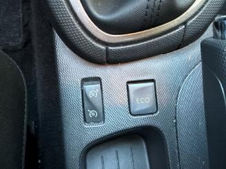 Renault Clio 0.9 Energy TCE 90 12V Hatchback 4Dr Benzine 898cc 66kW (90pk) FWD picture 18