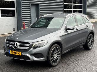 Vaurioauto  passenger cars Mercedes GLC 250d 16V 4-Matic SUV  Diesel 2.143cc 150kW (204pk) 4x4 2016/6