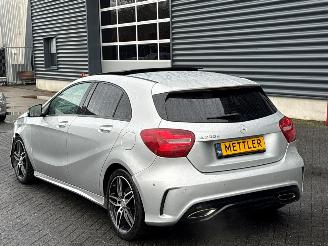 Mercedes A-klasse 2.2 A-200 CDI, A-200d 16V Hatchback  Diesel 2.143cc 100kW (136pk) FWD picture 3