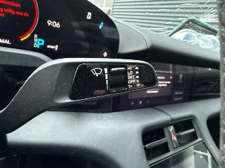Porsche Taycan 79/84 kWh Sedan 4Dr Elektrisch 280 (381pk) picture 17