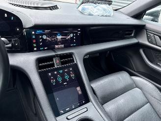 Porsche Taycan 79/84 kWh Sedan 4Dr Elektrisch 280 (381pk) picture 23