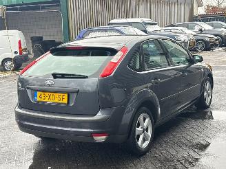 Ford Focus 1.6 16V Hatchback  Benzine 1.596cc 74kW (101pk) FWD picture 5