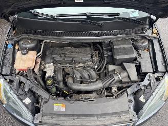 Ford Focus 1.6 16V Hatchback  Benzine 1.596cc 74kW (101pk) FWD picture 22