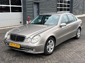 damaged passenger cars Mercedes E-klasse 3.2 E-320 CDI 24V Sedan 4Dr Diesel 3.222cc 150kW (204pk) RWD 2005/1