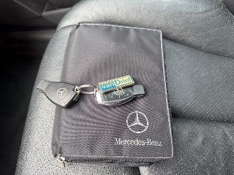 Mercedes E-klasse 3.2 E-320 CDI 24V Sedan 4Dr Diesel 3.222cc 150kW (204pk) RWD picture 29