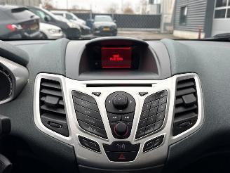 Ford Fiesta 1.4 16V Hatchback  Benzine 1.388cc 71kW (97pk) FWD picture 16