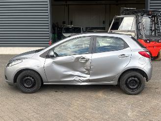 Mazda 2 1.3 16V S-VT Hatchback  Benzine 1.349cc 55kW (75pk) FWD picture 2