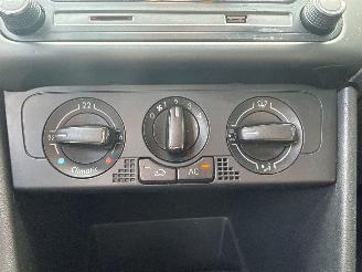 Volkswagen Polo 1.2 12V Hatchback  Benzine 1.198cc 44kW (60pk) FWD picture 14