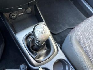 Hyundai I-30 1.4 CVVT 16V Hatchback  Benzine 1.396cc 80kW (109pk) FWD picture 17