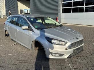 disassembly passenger cars Ford Focus  2015/11