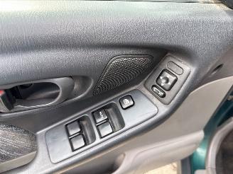 Subaru Forester 2.0 16V X SUV picture 16