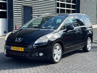Unfallwagen Peugeot 5008 7 Persoons 1.6 THP 16V MPV  Benzine 1.598cc 115kW (156pk) FWD 2012/9