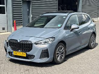 uszkodzony samochody osobowe BMW 2-serie 220i Mild Hybrid 1.5 TwinPower Turbo 12V MPV  Elektrisch Benzine 1.499cc 125kW (170pk) FWD 2025/8