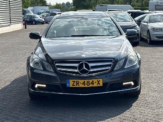 Mercedes E-klasse E-350 CGI V6 24V Coupe 2Dr Benzine 3.498cc 215kW (292pk) RWD picture 8