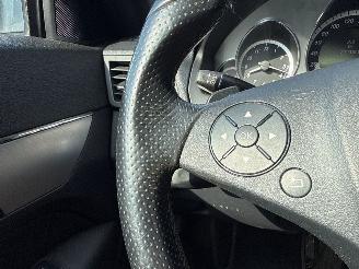 Mercedes E-klasse E-350 CGI V6 24V Coupe 2Dr Benzine 3.498cc 215kW (292pk) RWD picture 25