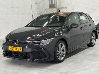 škoda osobní automobily Volkswagen Golf 1.5 eTSI R-Line Hatchback  Elektrisch Benzine 1.498cc 96kW (131pk) FWD 2023/12