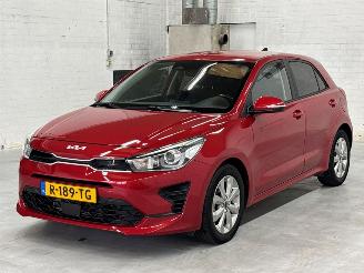 škoda osobní automobily Kia Rio 1.0i T-GDi 100 12V Hatchback  Benzine 998cc 74kW (101pk) FWD 2022/11