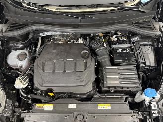 Volkswagen Tiguan R-Line 2.0 TDI 4Motion SUV  Diesel 1.968cc 142kW (193pk) 4x4 picture 31
