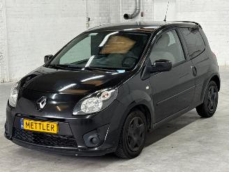 Unfallwagen Renault Twingo 1.5 dCi 90 FAP Hatchback 2Dr Diesel 1.461cc 63kW (86pk) FWD 2011/4