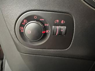 Seat Leon 1.8 TSI 16V Hatchback 4Dr Benzine 1.798cc 118kW (160pk) FWD picture 21