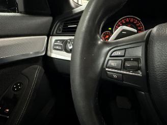 BMW 5-serie 520i 16V Combi/o  Benzine 1.997cc 135kW (184pk) RWD picture 21
