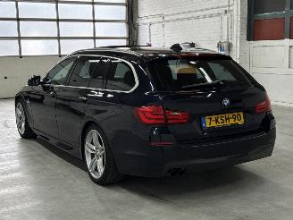 BMW 5-serie 520i 16V Combi/o  Benzine 1.997cc 135kW (184pk) RWD picture 3