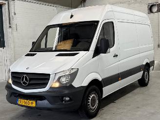 krockskadad bil bedrijf Mercedes Sprinter 313 CDI 16V Bestel  Diesel 2.143cc 95kW (129pk) RWD 2014/6