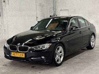 Avarii autoturisme BMW 3-serie 320d 2.0 16V EfficientDynamicsEdition Sedan 4Dr Diesel 1.995cc 120kW (163pk) RWD 2011-04/2015-07 (3D31; 3D32; 3E11; 3E12) N47D20C 2014/1