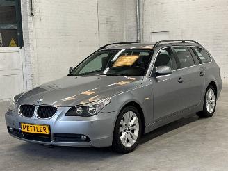 Damaged car BMW 5-serie 523i 24V Combi/o  Benzine 2.497cc 130kW (177pk) RWD 2006/1