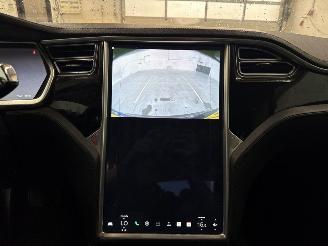 Tesla Model S 85 Liftback  Elektrisch  270kW (367pk) RWD picture 17